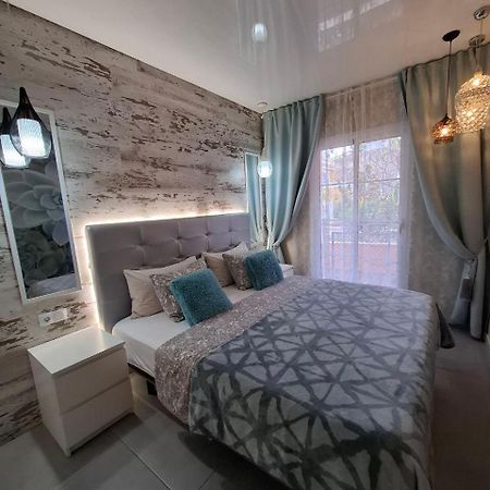Orlando Luxury Apartament Адехе Екстериор снимка