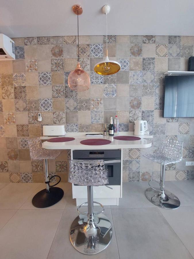 Orlando Luxury Apartament Адехе Екстериор снимка