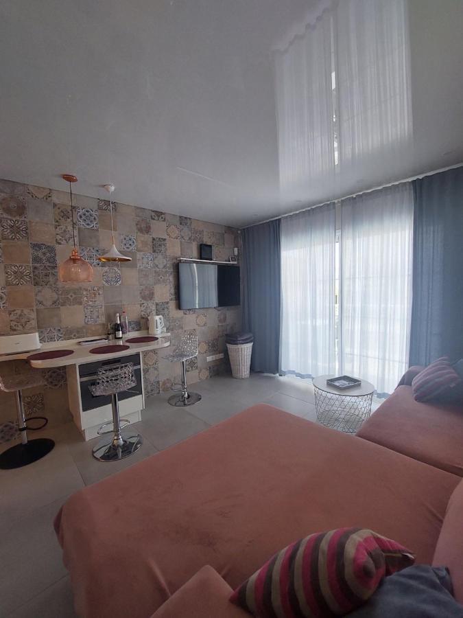 Orlando Luxury Apartament Адехе Екстериор снимка