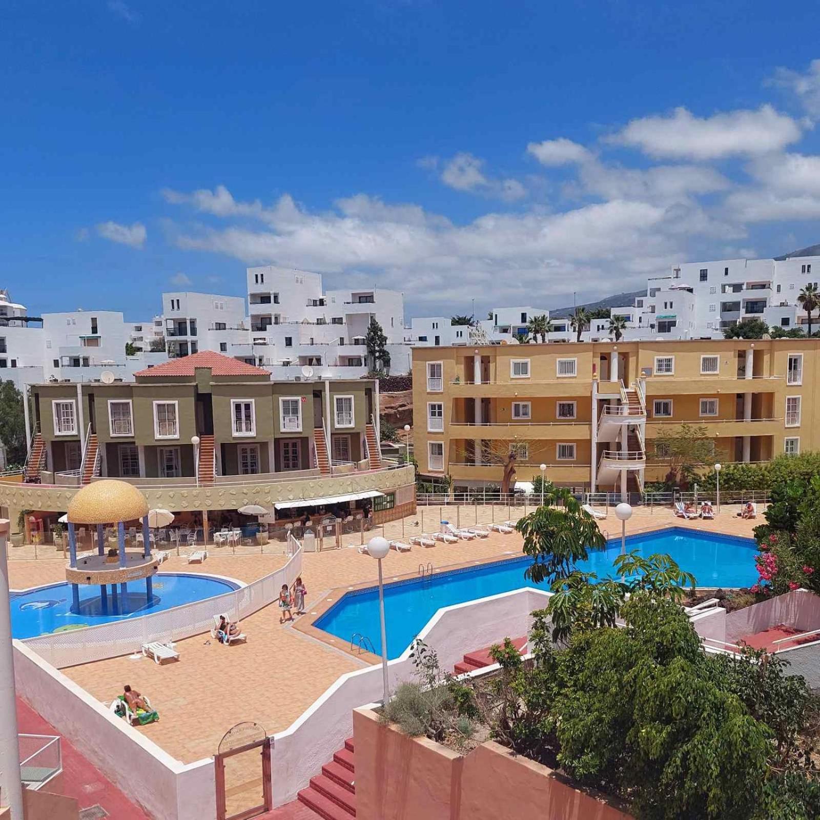 Orlando Luxury Apartament Адехе Екстериор снимка